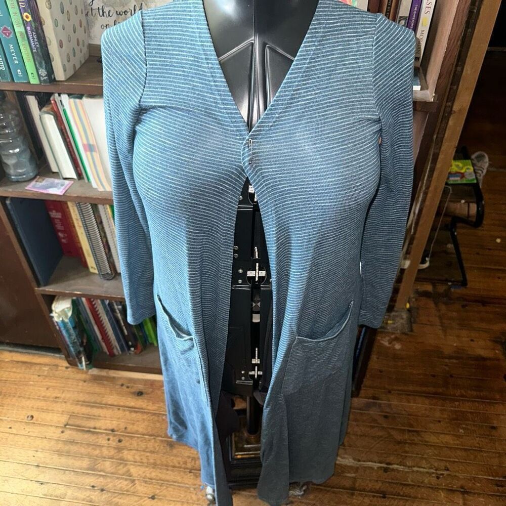 Lularoe blue & white striped XS Sarah sweater duster